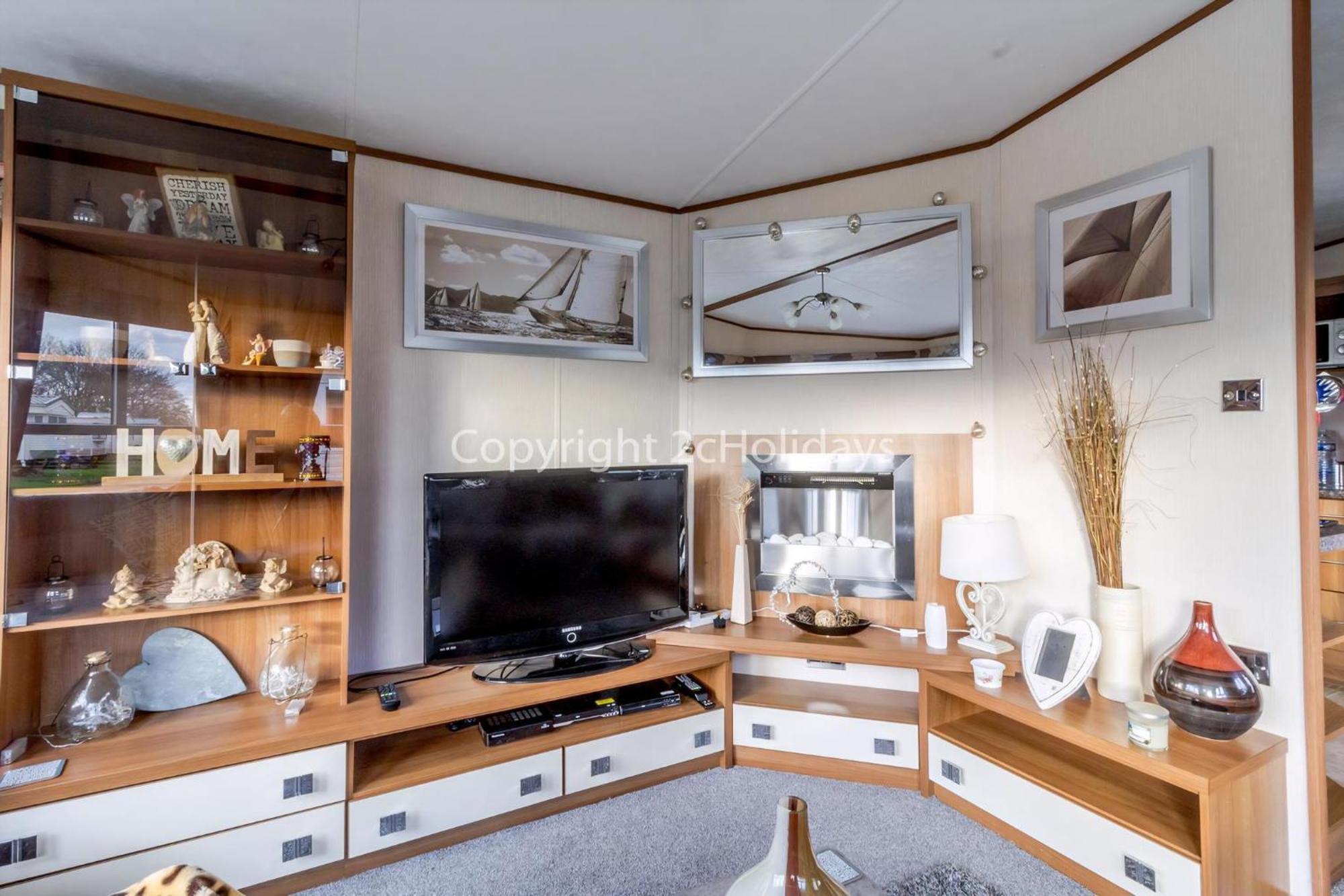 Lovely Caravan For Hire With Decking At Skipsea Sands In Yorkshire Ref 41015Wf Barmston Exteriör bild